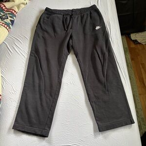 Men’s Nike Black Sweatpants, XL